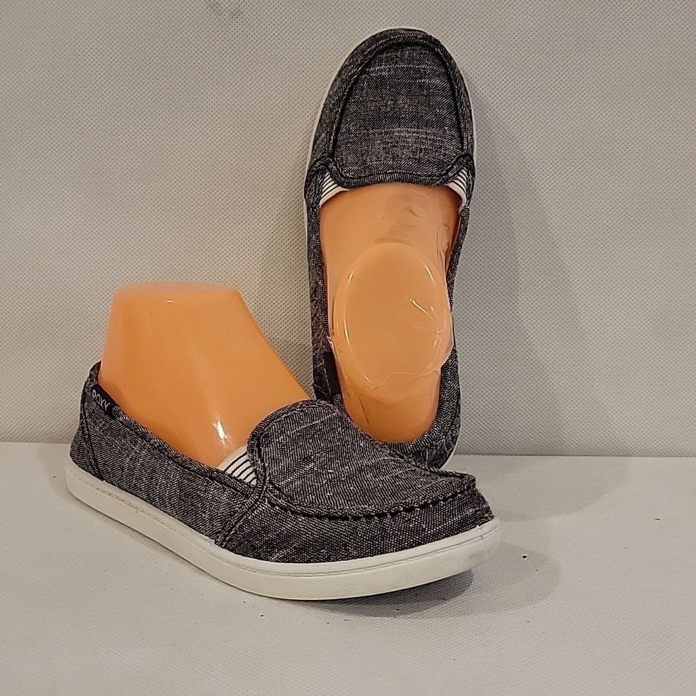 ROXY SIDEWALK SURFERS (sz 6)